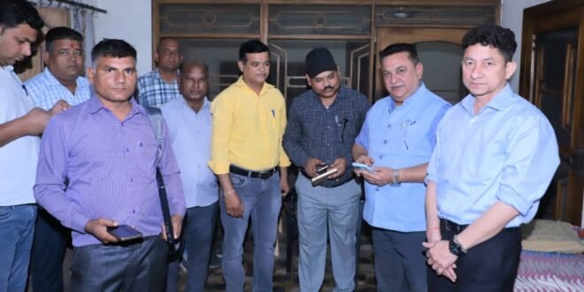 काशीपुर :महापौर दीपक बाली ने किया अपने पुराने निवास से शुभारंभ, राष्ट्र निर्माण के लिए सही जानकारी देने की आमजन से की अपील