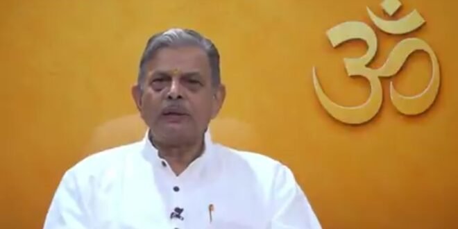 बड़ी खबर :राम मंदिर दान राशि चोरी पर आर एस एस ने तोड़ी चुप्पी, सरकार्यवाह दत्तात्रेय होसबाले का बयान, दोषियों को कठोर दंड और पारदर्शी व्यवस्था की उठाई मांग, देखिए वीडियो