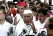गांधी ने दिलाई थी आजादी, BJP छीन रही’, राजघाट पर जाने से पहले बोले खरगे